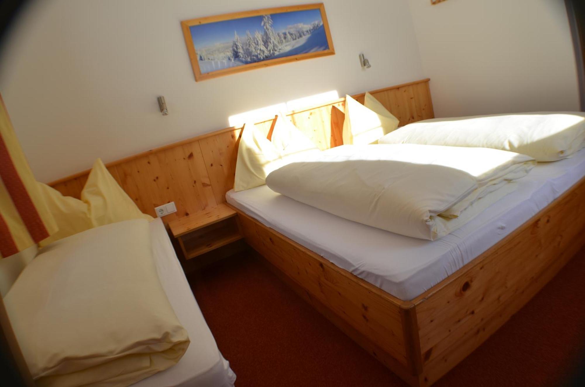 Hotel Starjet Flachau Room photo